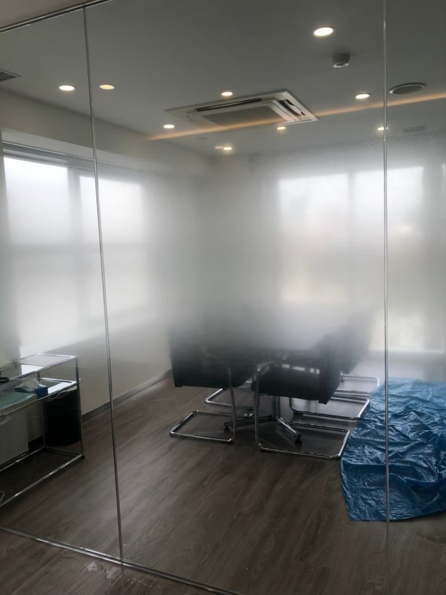 グラデーションフィルム　施工